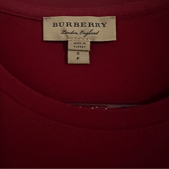 Woman’s Authentic Burberry shirt - Picture 3 of 3